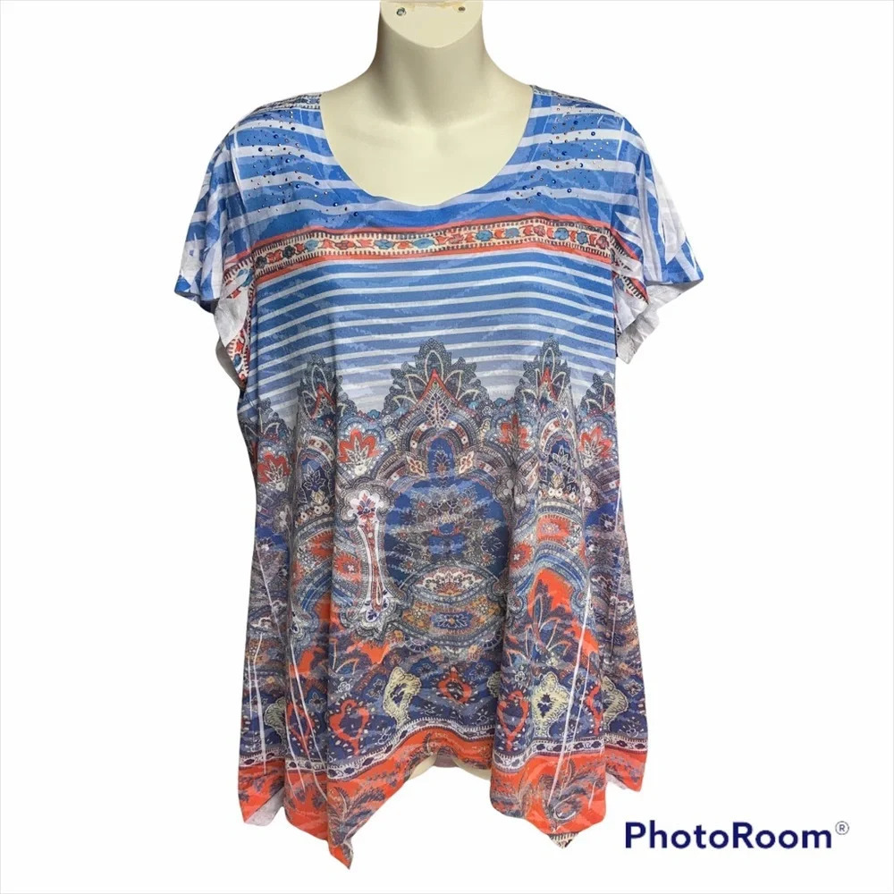 Hannah blue floral shark bite hem shirt size L